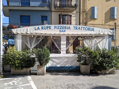 Ristorante Pizzeria La Rupe Piazza Antonio Gramsci, 1, 47010 Galeata FC, Italia