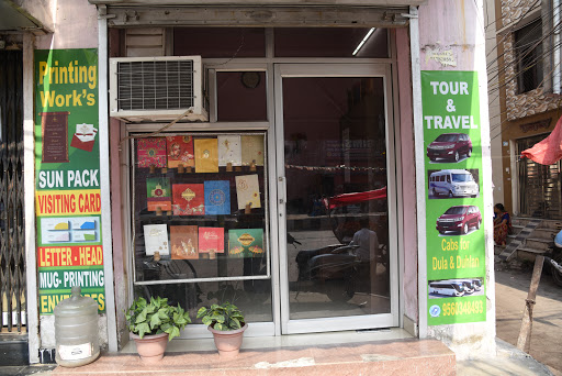 Trading cards shops in Delhi