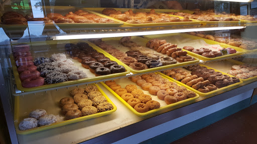 Donut Shop «Daylight Donuts», reviews and photos, 9517 Fredericksburg Rd, San Antonio, TX 78240, USA