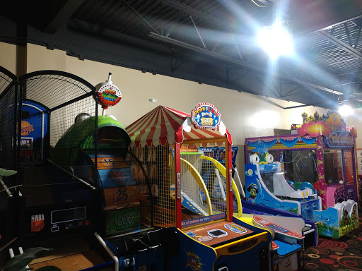 Bowling Alley «Star Lanes - Port Clinton», reviews and photos, 311 Buckeye Blvd, Port Clinton, OH 43452, USA