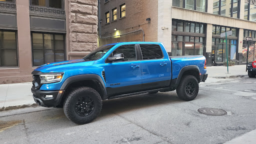 Clothing Store «Under Armour Brand House», reviews and photos, 1201 Woodward Ave, Detroit, MI 48226, USA