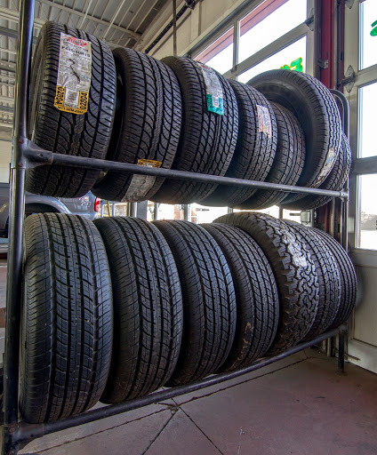 Tire Shop «Leslie Tire», reviews and photos, 144 Northbound Gratiot Ave, Mt Clemens, MI 48043, USA