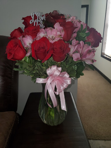 Florist «Flowers With Love», reviews and photos, 7509 22nd Ave, Kenosha, WI 53143, USA