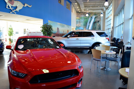 Car Dealer «Tasca Automotive Group», reviews and photos, 1300 Pontiac Ave, Cranston, RI 02920, USA