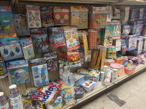 Discount Store «Crenshaw Discount Store», reviews and photos, 3657 Crenshaw Blvd, Los Angeles, CA 90016, USA