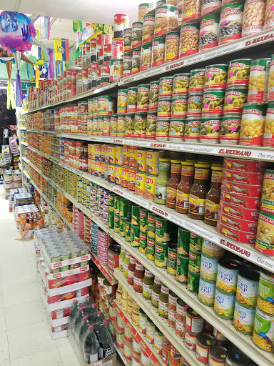 Grocery Store «Yuriria Supermarket», reviews and photos, 1830 Atlanta Hwy # A, Gainesville, GA 30504, USA