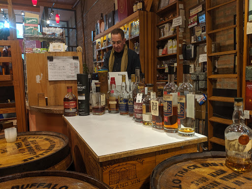 Liquor Store «Warehouse Liquors», reviews and photos, 634 S Wabash Ave, Chicago, IL 60605, USA