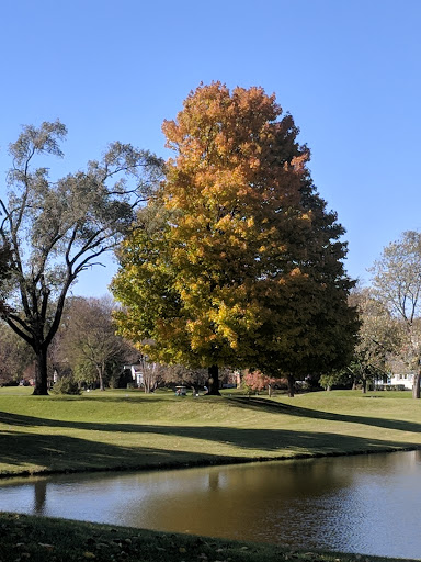 Golf Course «Rob Roy Golf Course», reviews and photos, 505 E Camp McDonald Rd, Prospect Heights, IL 60070, USA