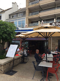 Atmosphère du Restaurant français Le Corsaire à Quiberon - n°2