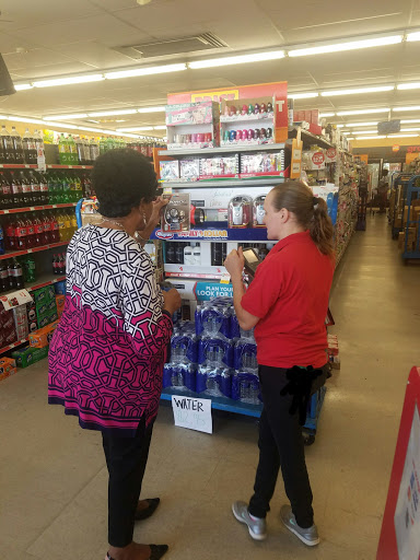 Dollar Store «FAMILY DOLLAR», reviews and photos, 910 Aberdeen Rd, Hampton, VA 23666, USA