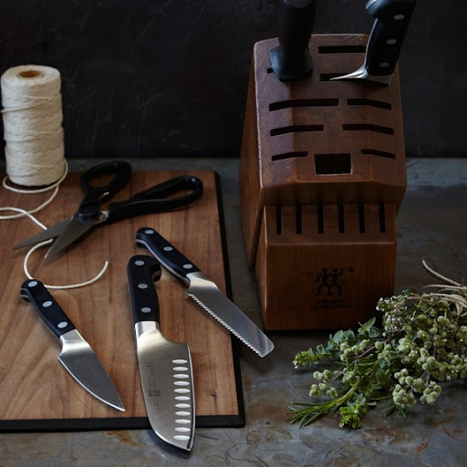 Kitchen Supply Store «Williams-Sonoma», reviews and photos, 2030 Bond St #180, Charlottesville, VA 22901, USA