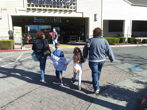 Grocery Store «Safeway», reviews and photos, 5431 Clayton Rd, Clayton, CA 94517, USA