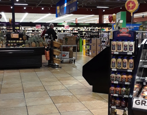 Shopping Mall «Frederick Shopping Center», reviews and photos, 1305 W 7th St, Frederick, MD 21702, USA