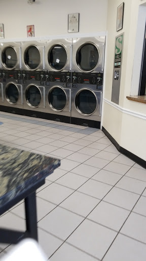 Laundromat «Chantilly Coin Laundry LLC», reviews and photos, 14511 Lee Jackson Meml Hwy # R, Chantilly, VA 20151, USA
