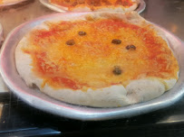 Plats et boissons du Pizzeria Pizza Charly Les Tables à Marseille - n°14