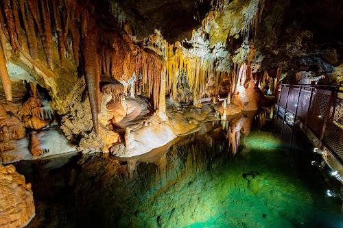 attractions Grotte de Fontrabiouse Fontrabiouse