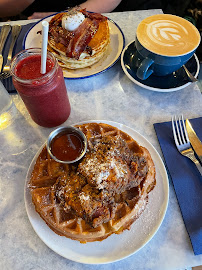 Café du Restaurant brunch Kozy Notre Dame- All day Brunch & Coffee à Paris - n°13