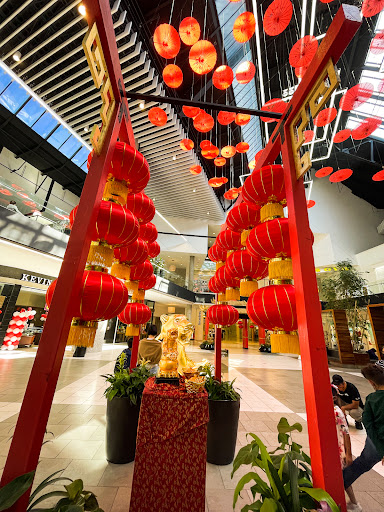 Shopping Mall «Westfield Santa Anita», reviews and photos, 400 S Baldwin Ave, Arcadia, CA 91007, USA