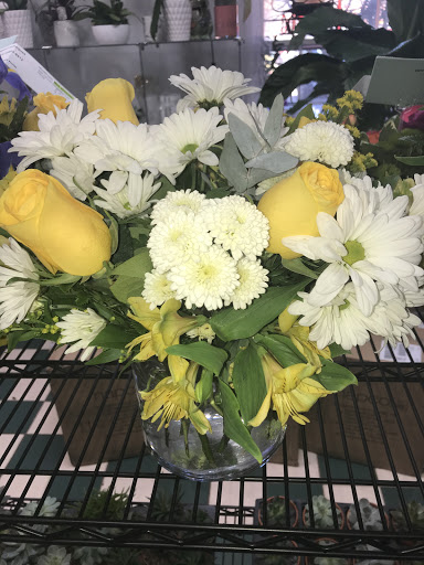 Florist «Agape Florist», reviews and photos, 261 Ridge McIntire Rd, Charlottesville, VA 22903, USA