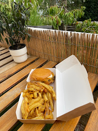 Plats et boissons du Restaurant de hamburgers MANDO - Smash Burger à Nantes - n°5