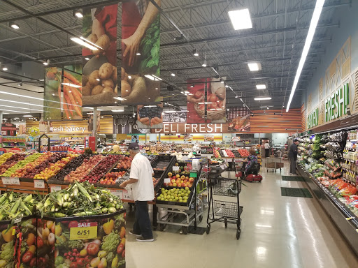 Grocery Store «Strack & Van Til Food Market And Cafe And Deli», reviews and photos, 7760 E 37th Ave, Hobart, IN 46342, USA