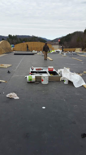 LCR Commercial/Residential Roofing Co.LLC in Middlesboro, Kentucky