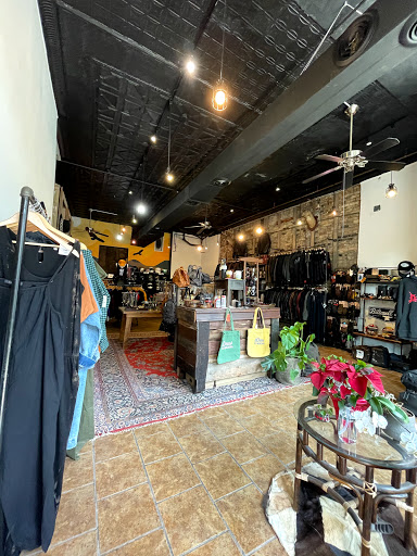 Boutique «Tarnish», reviews and photos, 2024 W Chicago Ave, Chicago, IL 60622, USA