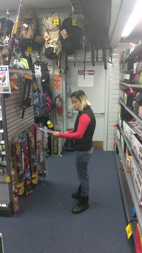 Sporting Goods Store «Big 5 Sporting Goods - Wilshire», reviews and photos, 6601 Wilshire Blvd, Los Angeles, CA 90048, USA