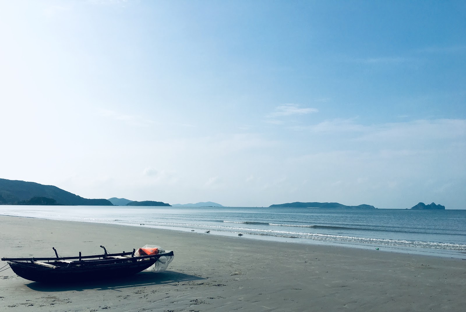 Photo de Ngoc Vung Beach zone des équipements