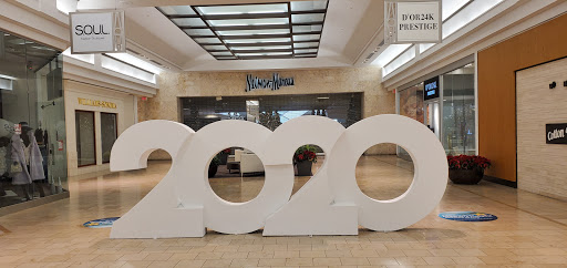 Clothing Store «Neiman Marcus», reviews and photos, 2442 E Sunrise Blvd, Fort Lauderdale, FL 33304, USA