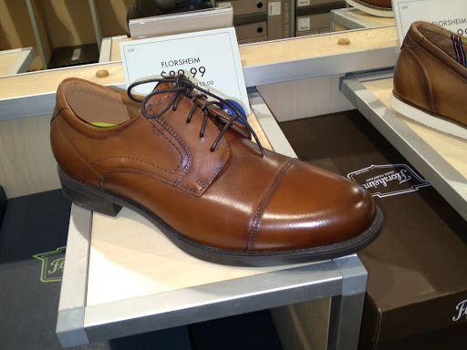 Shoe Store «DSW Designer Shoe Warehouse», reviews and photos, 1360 S Washington St, North Attleborough, MA 02760, USA