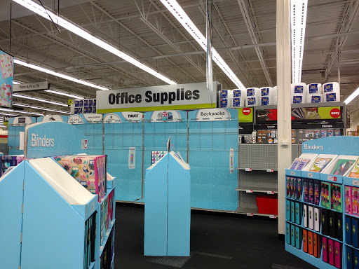 Office Supply Store «Staples», reviews and photos, 710 W Chocolate Ave, Hershey, PA 17033, USA