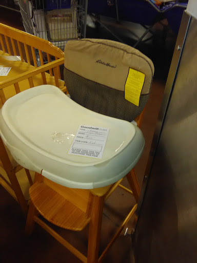Outlet Store «Goodwill Outlet», reviews and photos, 1750 Woodman Dr, Dayton, OH 45420, USA