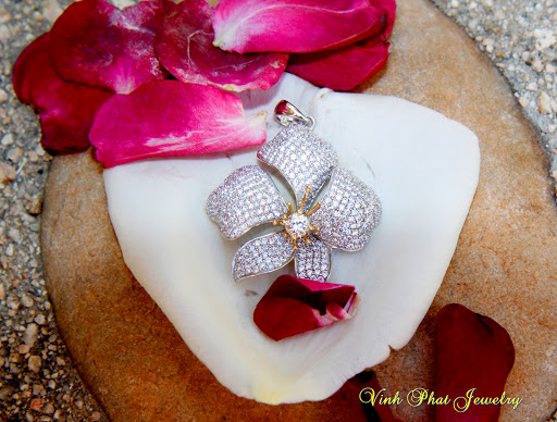 Jewelry Store «Vinh Phat Jewelry Center», reviews and photos, 9200 Bolsa Ave #213, Westminster, CA 92683, USA