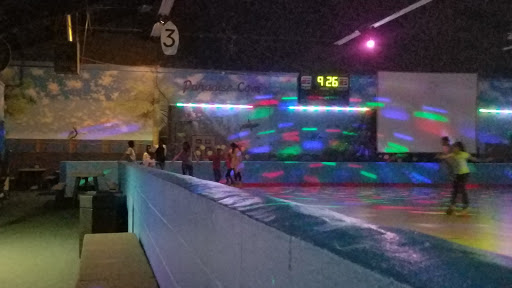 Roller Skating Rink «Paradise Skate Roller Rink», reviews and photos, 1201 W 10th St, Antioch, CA 94509, USA