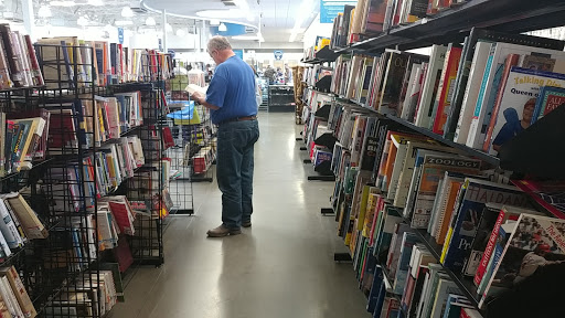 Thrift Store «Happy Valley Goodwill Retail Store & Donation Center», reviews and photos, 1565 W Happy Valley Rd, Phoenix, AZ 85085, USA