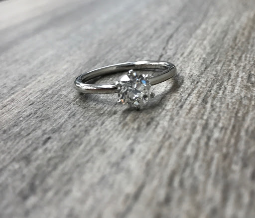 Jewelry Store «Henry C Reid & Son», reviews and photos, 1591 Post Rd, Fairfield, CT 06824, USA