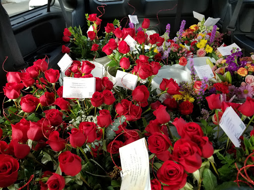 Florist «D & L Roses», reviews and photos, 7280 N Blackstone Ave, Pinedale, CA 93650, USA