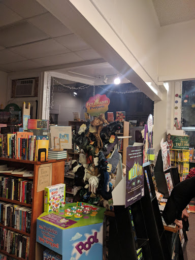Book Store «The Briar Patch», reviews and photos, 27 Central St, Bangor, ME 04401, USA