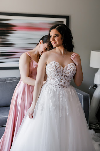 Bridal Shop «The White Dress Portland», reviews and photos, 918 SW Yamhill St, Portland, OR 97205, USA