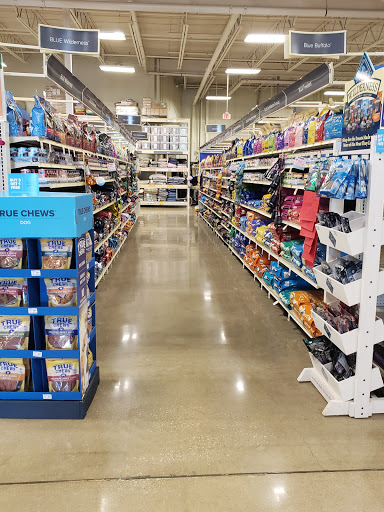 Pet Supply Store «PetSmart», reviews and photos, 159 N Weber Rd, Bolingbrook, IL 60490, USA