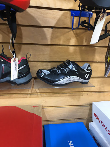 Bicycle Store «Pelham Bicycle Center», reviews and photos, 109 Wolfs Ln, Pelham, NY 10803, USA