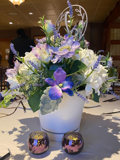 Florist «Ford Flower Co.», reviews and photos, 83 S Broadway, Salem, NH 03079, USA