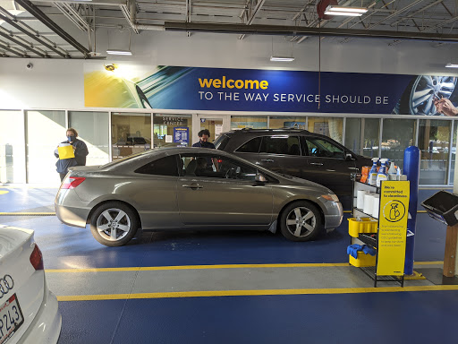 Used Car Dealer «CarMax Dealership», reviews and photos, 9501 Research Dr, Irvine, CA 92618, USA