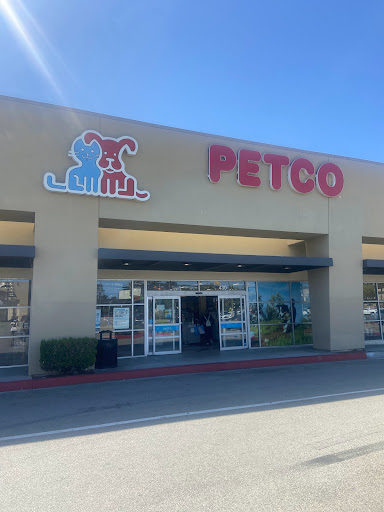 Pet Supply Store «Petco Animal Supplies», reviews and photos, 430 N Euclid St, Anaheim, CA 92801, USA