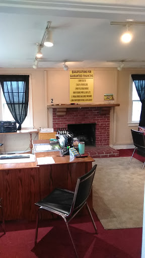 A Class Auto Sales, 1156 College St, Clarksville, TN 37040, USA, 