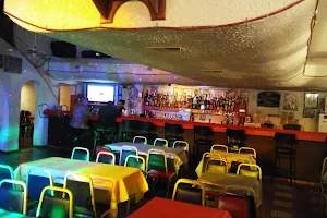 El Cacique Lounge image