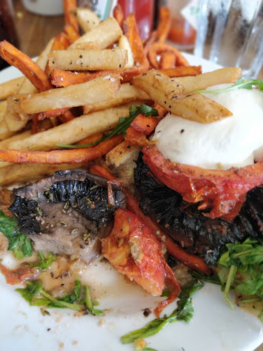 Diner «101 Coffee Shop», reviews and photos, 6145 Franklin Ave, Hollywood, CA 90028, USA