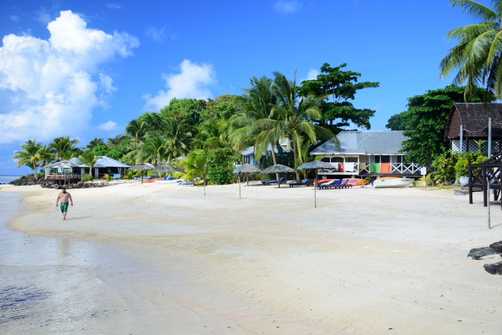 Foto van Fagamalo Beach met turquoise puur water oppervlakte