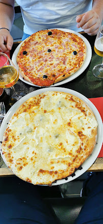 Plats et boissons du Pizzeria Capriccio Pizza Artigues à Artigues-près-Bordeaux - n°20